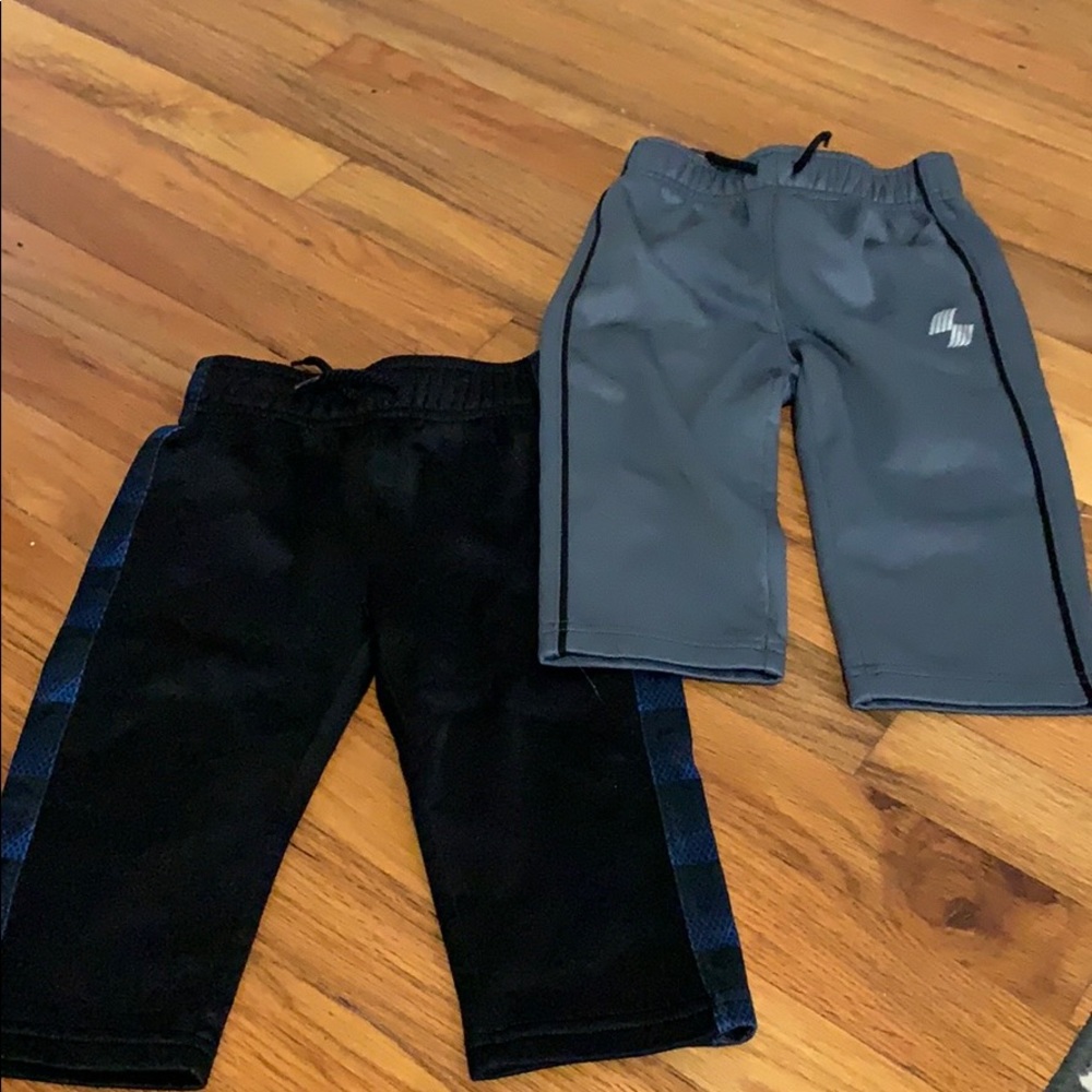 2 pairs of sweat pants